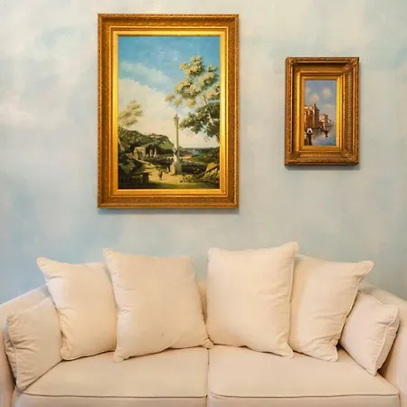 Hintown Privilege In * Chiavari